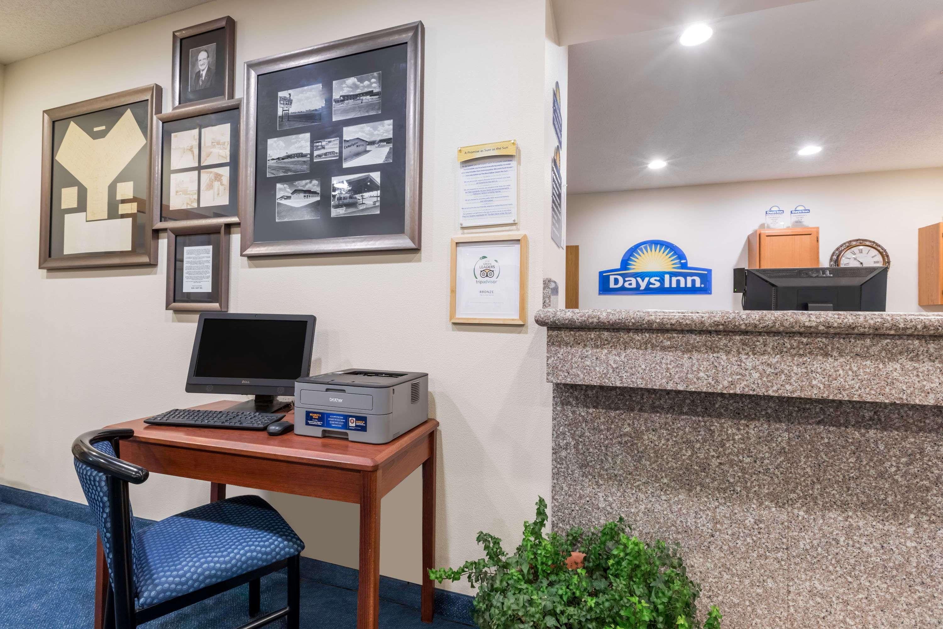Reston Inn & Suites Spencer 외부 사진