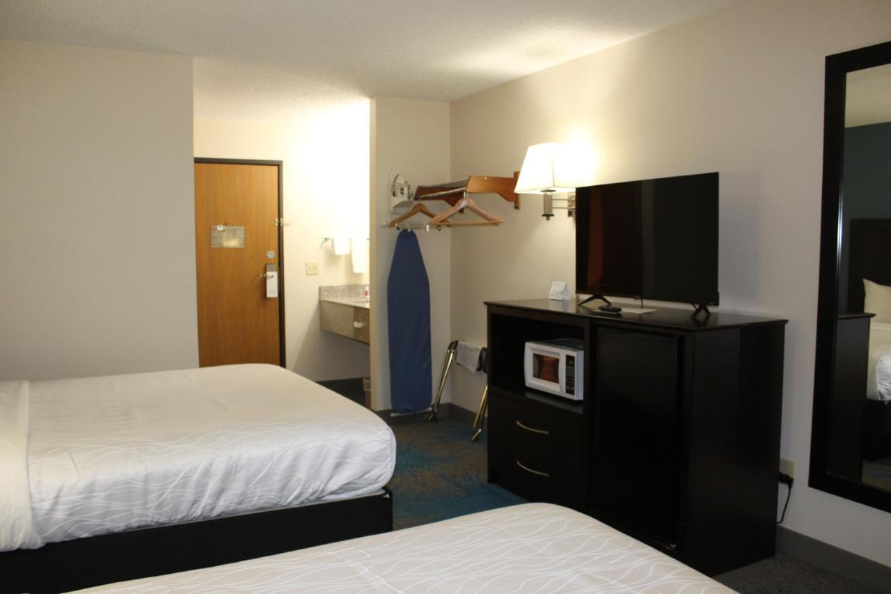 Reston Inn & Suites Spencer 외부 사진