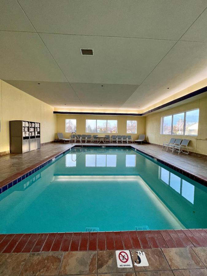Reston Inn & Suites Spencer 외부 사진