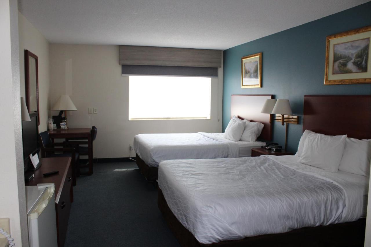 Reston Inn & Suites Spencer 외부 사진