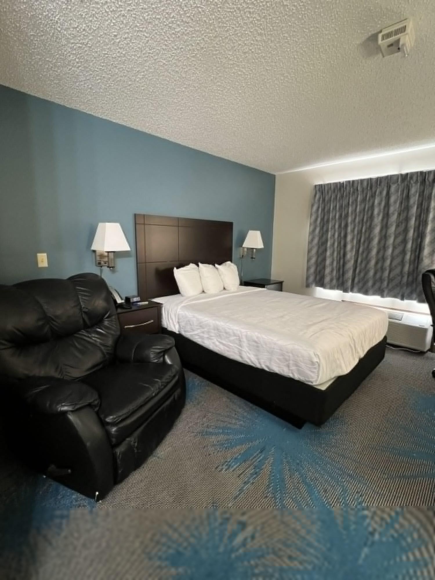 Reston Inn & Suites Spencer 외부 사진