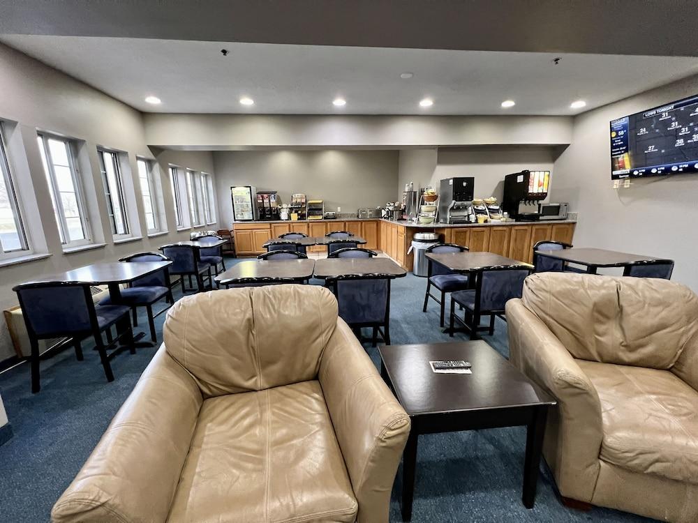 Reston Inn & Suites Spencer 외부 사진